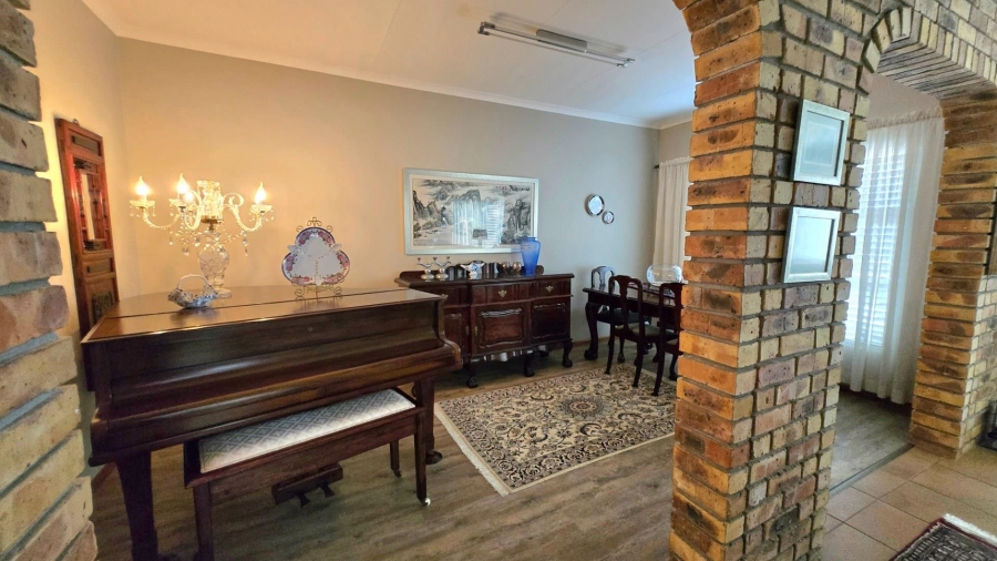 4 Bedroom Property for Sale in Kleinbaai Western Cape